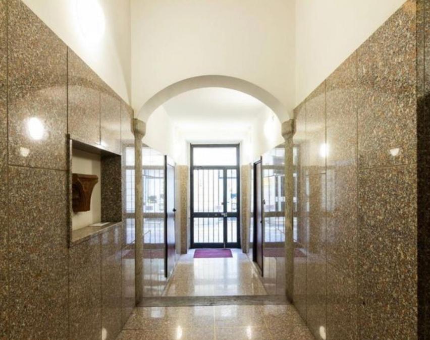 Luxury Home 100 Mq A Stone'S Throw From The Duomo Milão Exterior foto