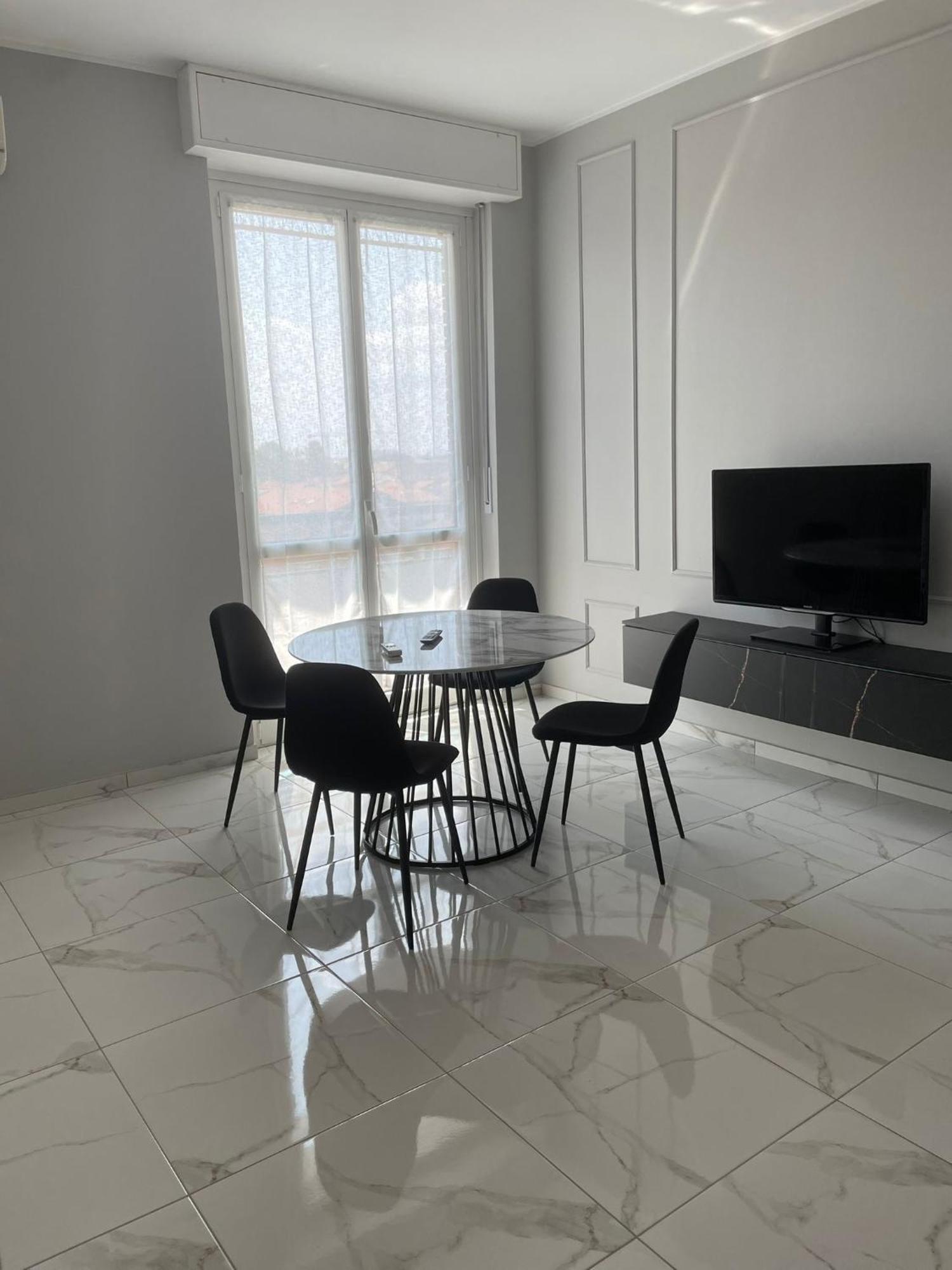 Luxury Home 100 Mq A Stone'S Throw From The Duomo Milão Exterior foto