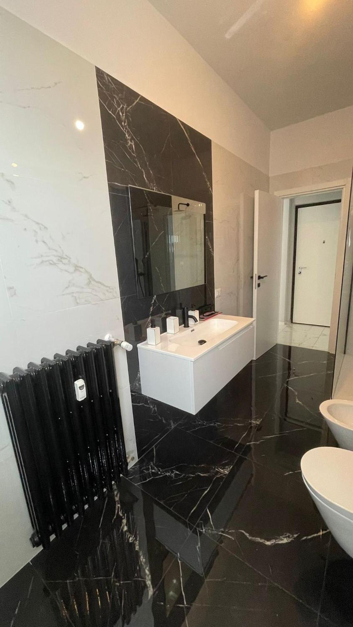 Luxury Home 100 Mq A Stone'S Throw From The Duomo Milão Exterior foto